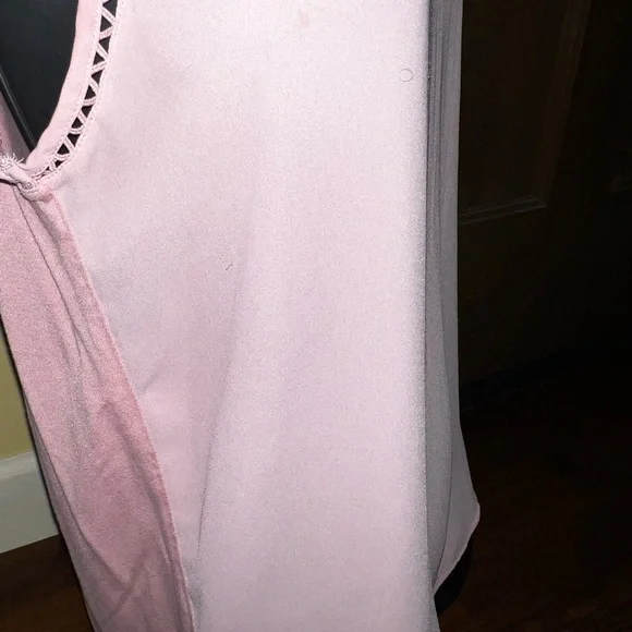 ⭐️LOFT Light Pink Sleeveless Tank Top Cut Out Neckline Design Size L - Picture 11 of 14